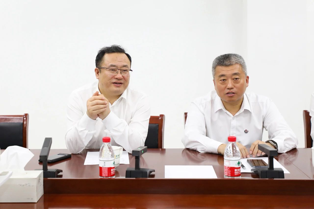 中海石油氣電集團(tuán)到訪海南礦業(yè)3.jpg