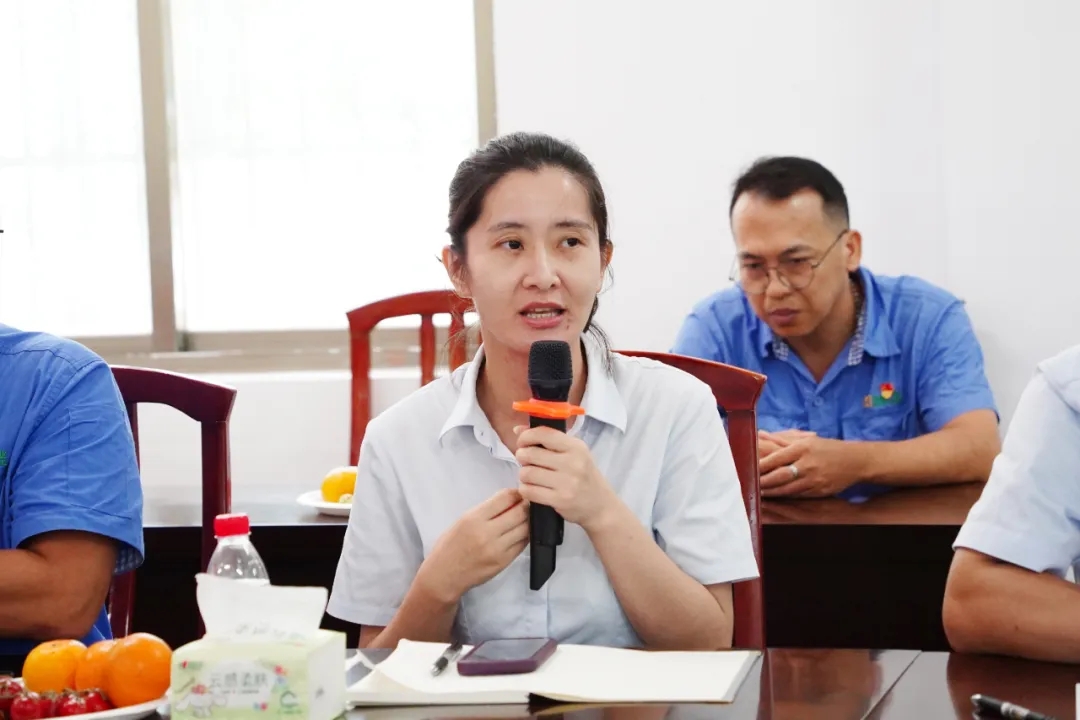 海南礦業(yè)召開“七一”座談會(huì)10.jpg