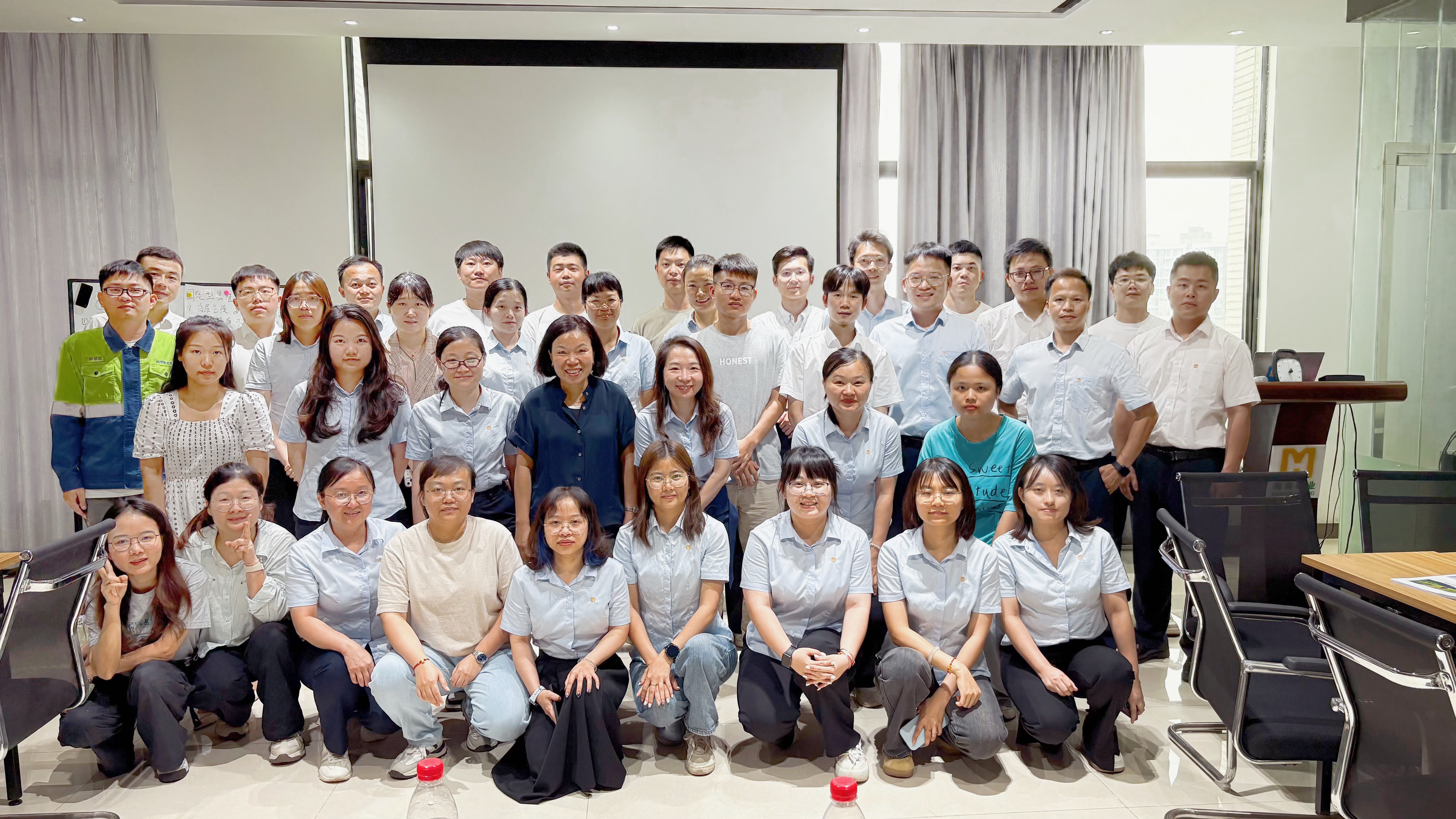 聚焦能力提升丨海南礦業(yè)舉辦“擁抱成長思維，重塑職場未來”工作坊